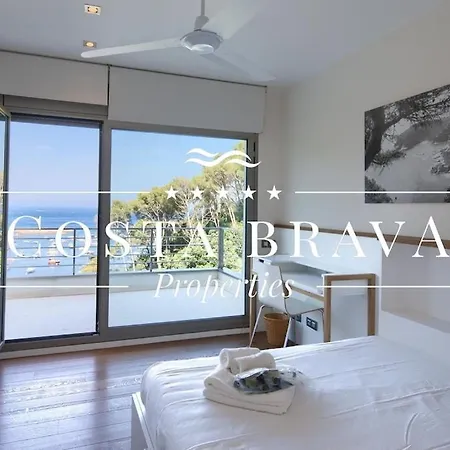 Villa En Primera Linea De Mar En La Bahia De Aiguablava *